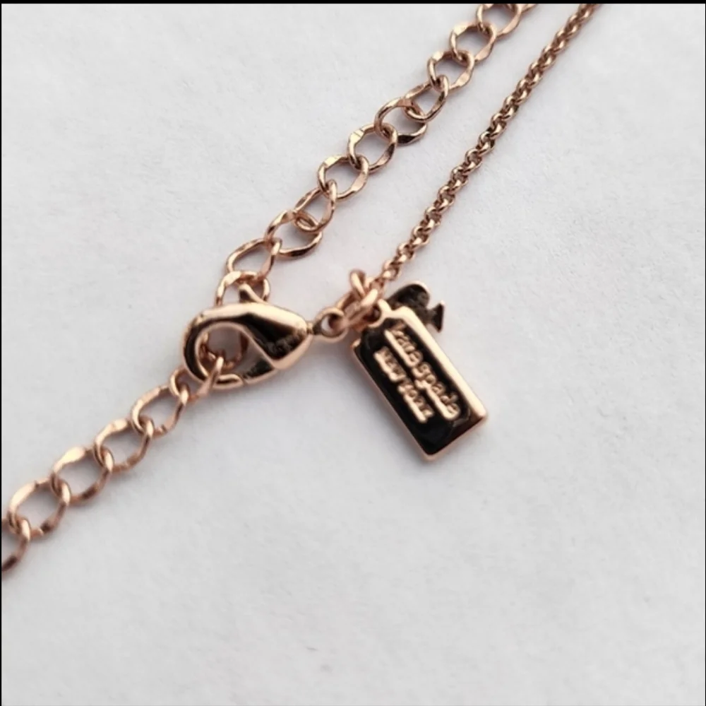 Flying Pink Piggy Necklace - Picture 15 of 16